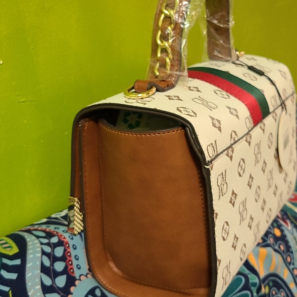 Bags - Picture 2 of 4